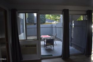 Apartment, 1210 Altadena dr, Pasadena, CA  - 8