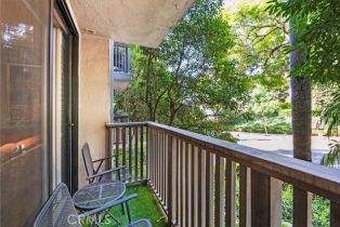 Condominium, 1134 Alta Loma rd, West Hollywood , CA 90069 - 7