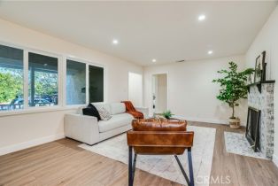 Single Family Residence, 5739 Columbus ave, Sherman Oaks, CA 91411 - 4