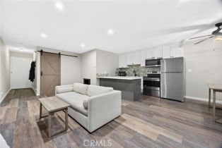 Condominium, 11645 Montana AVE, CA  , CA 90049