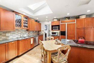 Condominium, 131 Buena Ventura Court, Solana Beach, CA 92075 - 6