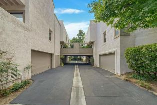 Condominium, 8450 Via Sonoma, La Jolla, CA 92037 - 20