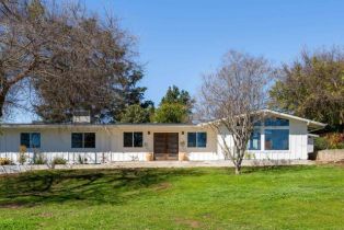 Single Family Residence, 1743 Green Briar Circle, Fallbrook, CA 92028 - 2