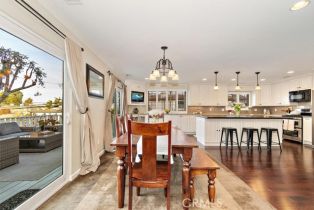 Single Family Residence, 1561 Curtis ave, Manhattan Beach, CA 90266 - 4