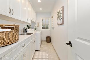 Single Family Residence, 1561 Curtis ave, Manhattan Beach, CA 90266 - 7