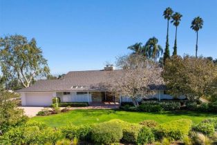 Single Family Residence, 13 Chuckwagon RD, Rolling Hills, CA  Rolling Hills, CA 90274