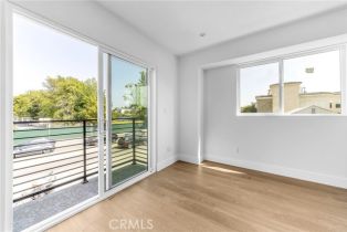 Townhouse, 4453 Colfax ave, Studio City, CA 91602 - 13