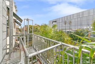 Residential Income, 527 3rd st, Long Beach, CA 90802 - 3