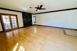 Single Family Residence, 3821 Elm ave, Long Beach, CA 90807 - 11