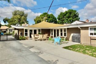 Single Family Residence, 3936 Lewis ave, Long Beach, CA 90807 - 5