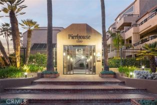 Condominium, 1200 Pacific Coast, Huntington Beach, CA  Huntington Beach, CA 92648