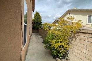 Single Family Residence, 1696 Tamarron dr, Corona, CA 92883 - 5