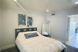 Condominium, 1200 Pacific Coast, Huntington Beach, CA 92648 - 12