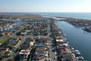 Single Family Residence, 16852 Bolero ln, Huntington Beach, CA 92649 - 14