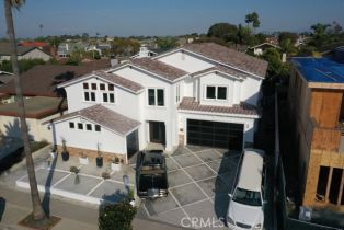 Single Family Residence, 16852 Bolero ln, Huntington Beach, CA 92649 - 16