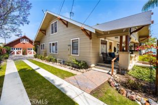 Single Family Residence, 280 Cleveland st, Orange, CA 92866 - 4