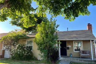 Single Family Residence, 161  E Barclay ST, Long Beach, CA  Long Beach, CA 90805