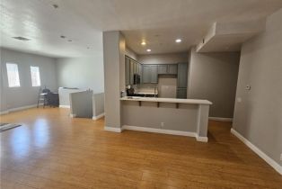 Condominium, 1132 Jewett, Fullerton, CA 92833 - 4