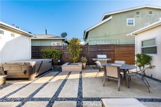 Single Family Residence, 127 5th st, Seal Beach, CA 90740 - 17