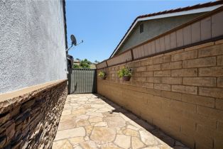 Single Family Residence, 2012 Orangeview ln, Orange, CA 92867 - 39