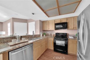 Condominium, 104 Cross Creek #M, Orange, CA 92869 - 4