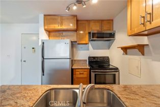 Condominium, 5585 Pacific Coast, Long Beach, CA 90804 - 6