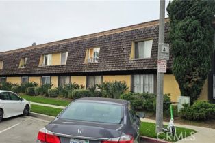 Condominium, 5535 Ackerfield AVE, Long Beach, CA  Long Beach, CA 90805