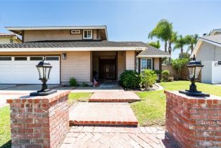 Single Family Residence, 21972 SUMMERWIND, Huntington Beach, CA 92646 - 4