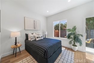 Single Family Residence, 2520 East Sixth street, Long Beach, CA 90814 - 50