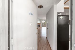 Condominium, 955 3rd st, Long Beach, CA 90802 - 2