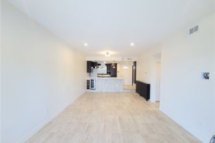 Condominium, 25 15th pl, Long Beach, CA 90802 - 12