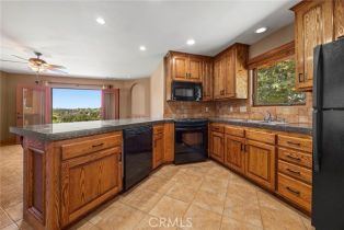 Single Family Residence, 30403 Toronga way, Valley Center, CA 92082 - 40