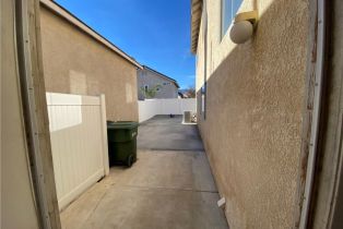 Single Family Residence, 934 Primrose ln, Corona, CA 92878 - 45