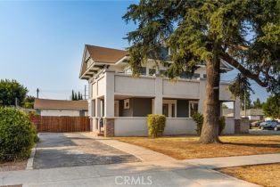 Single Family Residence, 690 Palmyra ave, Orange, CA 92868 - 3