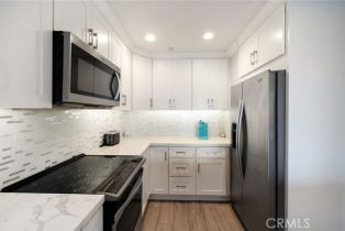 Condominium, 1200 Pacific Coast, Huntington Beach, CA 92648 - 11