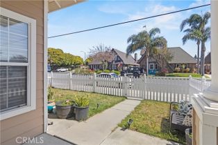 Single Family Residence, 1813 Huntington st, Huntington Beach, CA 92648 - 4