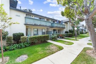 Condominium, 18242 Parkview ln, Huntington Beach, CA 92648 - 4