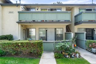 Condominium, 18242 Parkview LN, Huntington Beach, CA  Huntington Beach, CA 92648