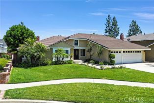 Single Family Residence, 1725 Williamsburg st, Orange, CA 92867 - 3