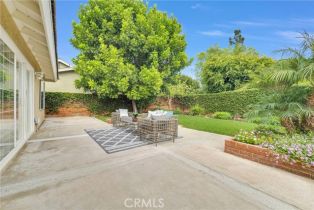 Single Family Residence, 1725 Williamsburg st, Orange, CA 92867 - 5