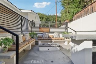 Single Family Residence, 4656 Greenbush ave, Sherman Oaks, CA 91423 - 24