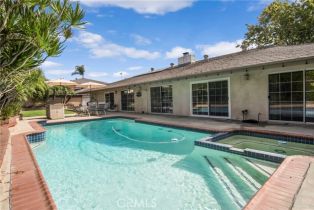 Single Family Residence, 18921 Silver Maple way, North Tustin, CA 92705 - 11