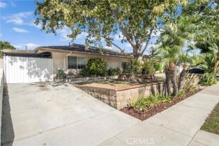 Single Family Residence, 18921 Silver Maple way, North Tustin, CA 92705 - 2