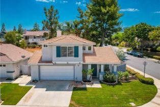 Single Family Residence, 814 Viewtop CIR, Corona, CA  Corona, CA 92881