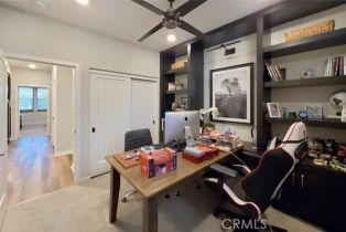 Townhouse, 833 Grable cir, Orange, CA 92868 - 14