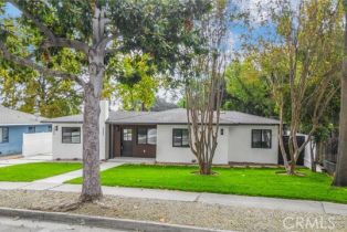 Single Family Residence, 2002 Woodlyn rd, Pasadena, CA 91104 - 5