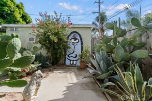 Single Family Residence, 245 Ruth ave, Venice, CA 90291 - 2