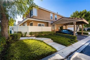 Condominium, 816  S Yellowstone WAY, Anaheim Hills, CA  Anaheim Hills, CA 92808