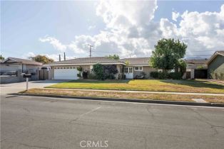 Single Family Residence, 620 W Hacienda dr, Corona, CA 92882 - 2