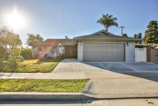 Single Family Residence, 5101 Robinwood DR, Huntington Beach, CA  Huntington Beach, CA 92649